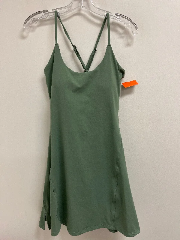 Exclusive Savings Athletic Dress By Clothes Mentor In Green, Size: M
