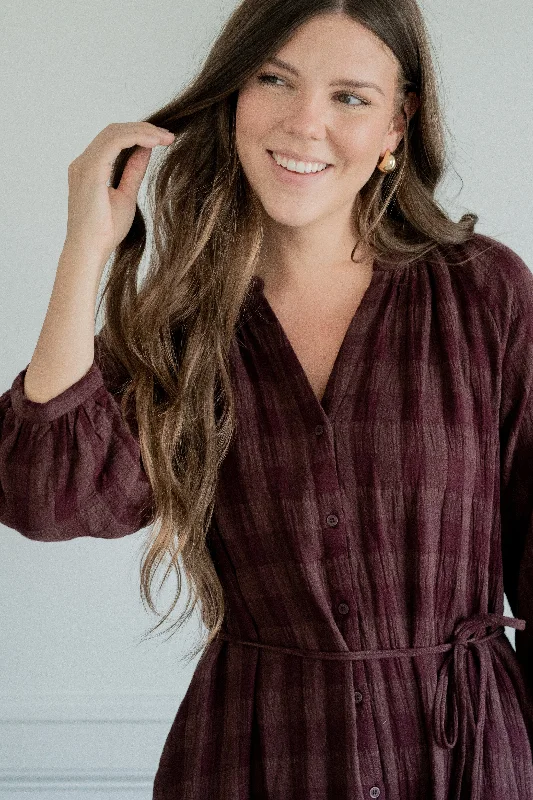 Don't Wait Juneau Dress - Plum Gingham