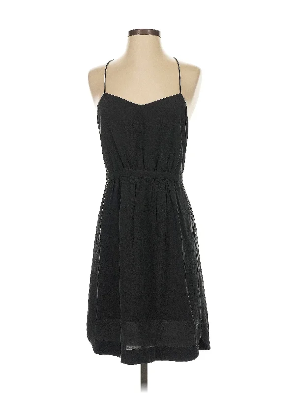Hurry In Casual Dress