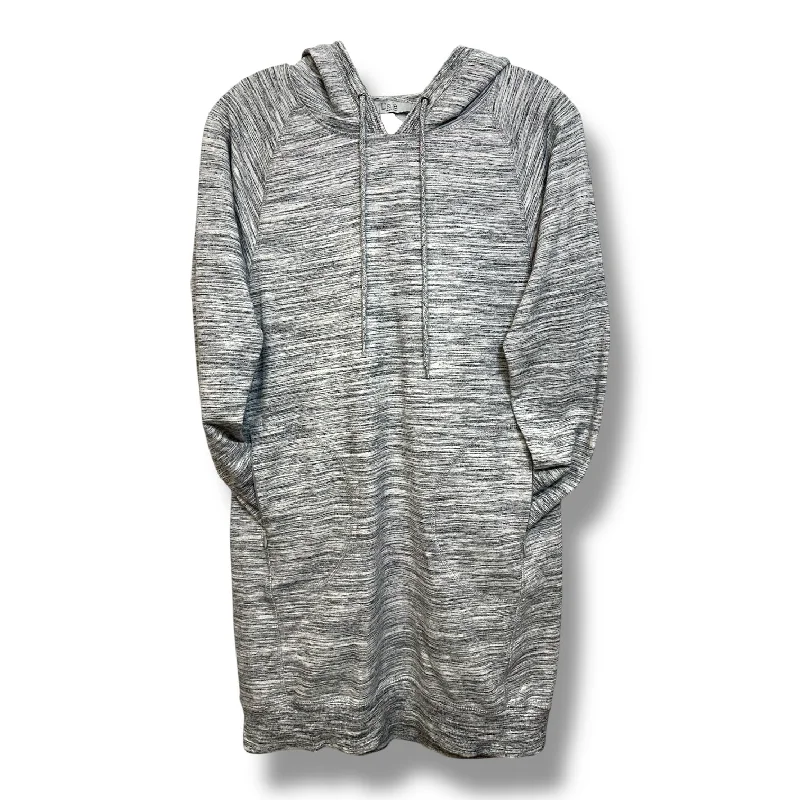 Quick Sale Athletic Dress By Dalia Collection In Grey, Size: S