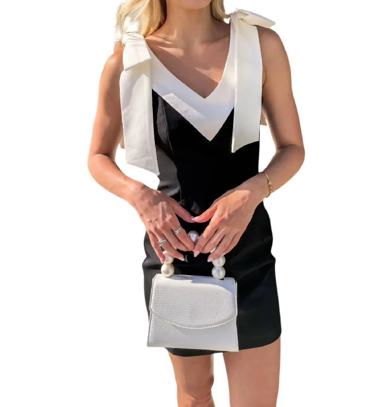 Extra Discounts Poppy Mini Dress In Black