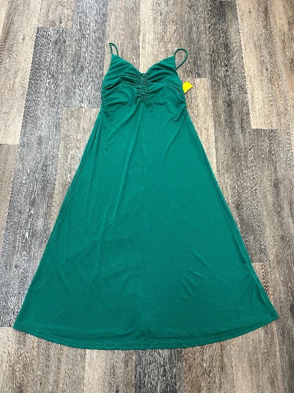 Weekend Deal Dress Casual Maxi By De Luc In Green, Size: S